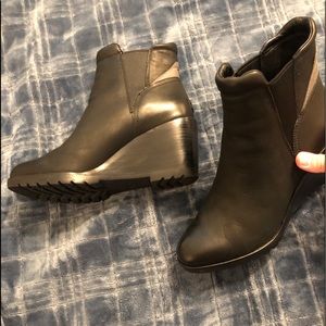 Worn 1x!  Sorel women’s after hour Chelsea